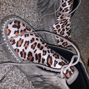 Leopard moccasins